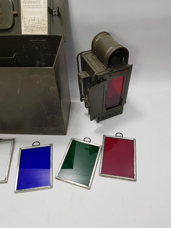 2. DÜNYA SAVAŞI DÖNEMİ ALMAN ASKERİ TEÇHİZAT ÇANTASI - LATERNE EINHEITS MIT. ZÜBEHOR