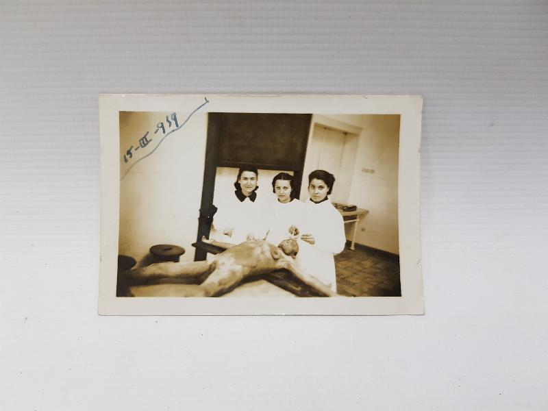 5 ADET FOTOĞRAF LOTU: 1939 TIP ÖĞRENCİLERİ KADAVRA İNCELİYOR