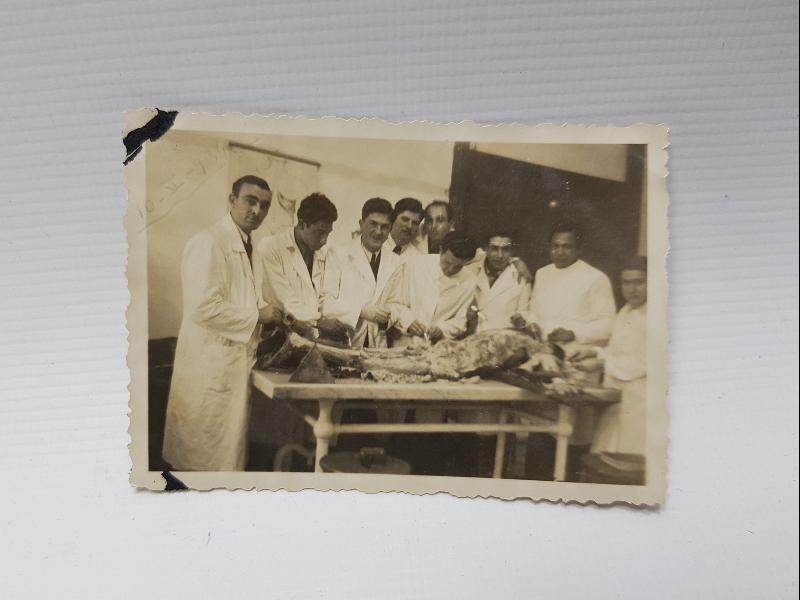 5 ADET FOTOĞRAF LOTU: 1939 TIP ÖĞRENCİLERİ KADAVRA İNCELİYOR