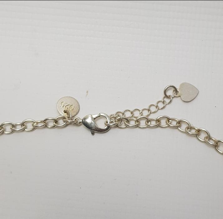 DEĞERLİ TAŞLARLA SÜSLÜ GÜMÜŞ KOLYE 