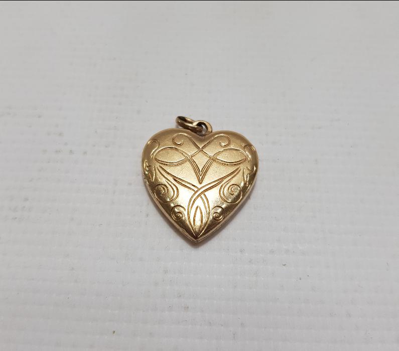 KALP FORMLU ALTIN KAPLAMA KOLYE UCU 