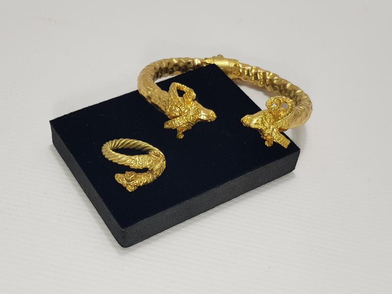 KOÇ BAŞI FORMLU ALTIN KAPLAMA BİLEZİK VE YÜZÜK 