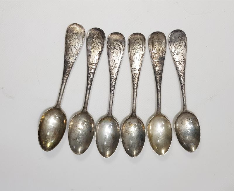 MASAL KARAKTERLERİYLE SÜSLÜ GÜMÜŞ TATLI KAŞIĞI SETİ 