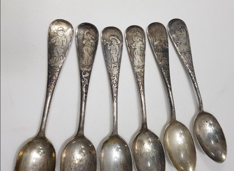 MASAL KARAKTERLERİYLE SÜSLÜ GÜMÜŞ TATLI KAŞIĞI SETİ 