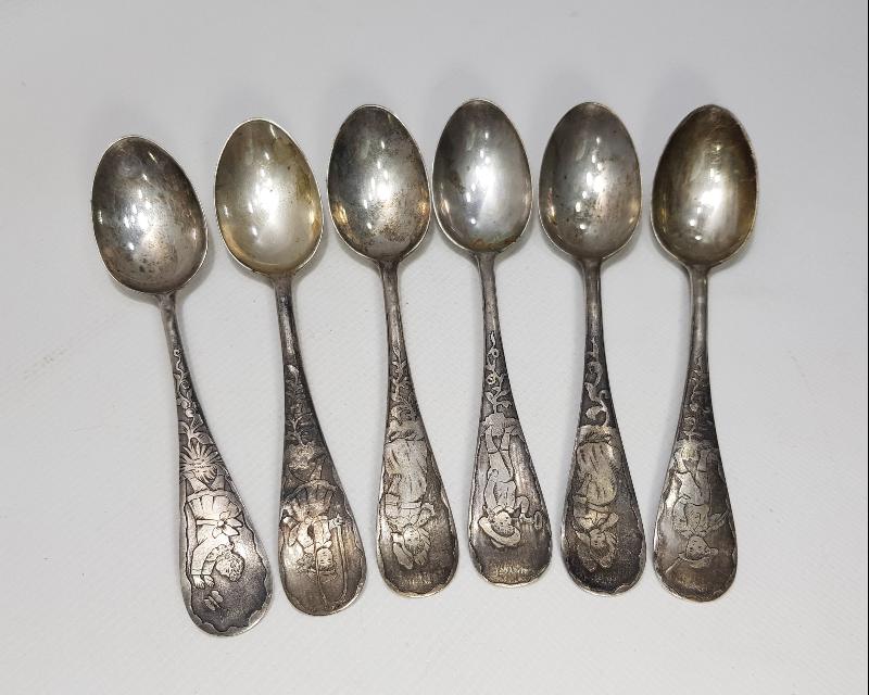 MASAL KARAKTERLERİYLE SÜSLÜ GÜMÜŞ TATLI KAŞIĞI SETİ 