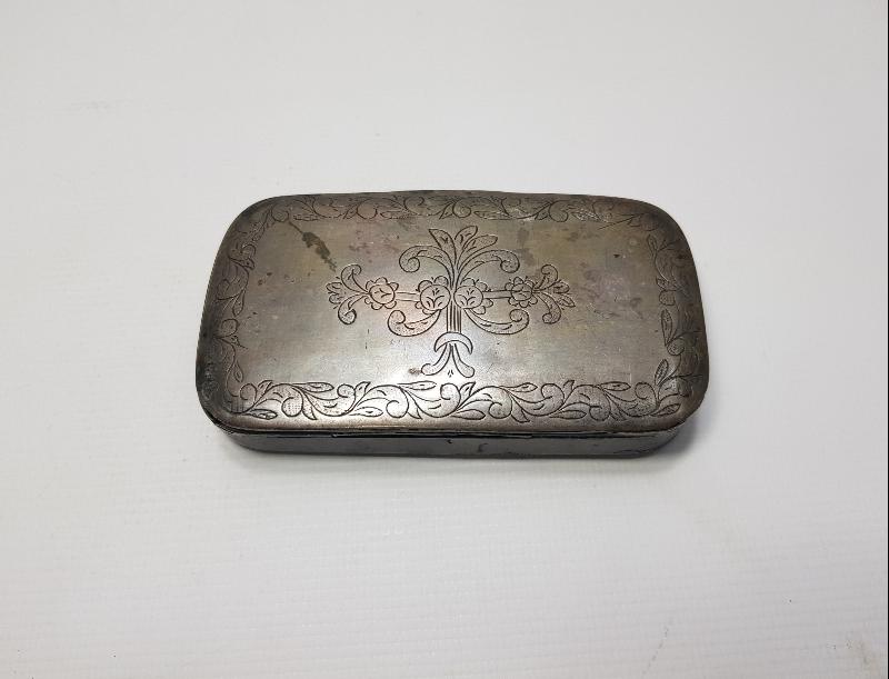 OSMANLI DÖNEMİ KALEM İŞİ GÜMÜŞ TÜTÜN TABAKASI 