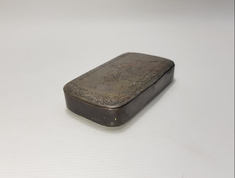 OSMANLI DÖNEMİ KALEM İŞİ GÜMÜŞ TÜTÜN TABAKASI 