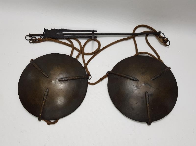 OSMANLI DÖNEMİ  SÜLEYMANİYE İŞİ NADİR BRONZ TERAZİ 