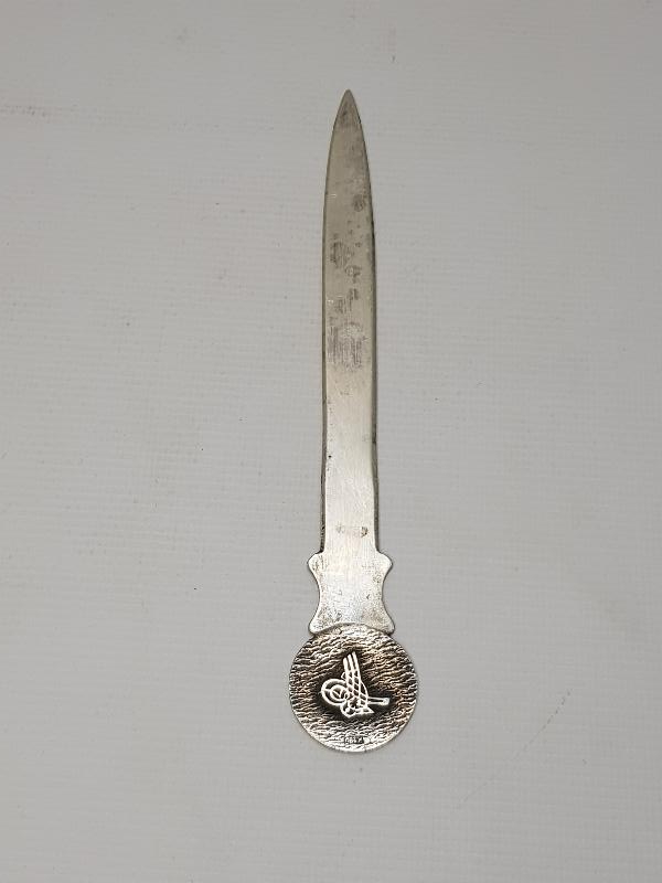 TUĞRALI GÜMÜŞ ZARF AÇACAĞI 