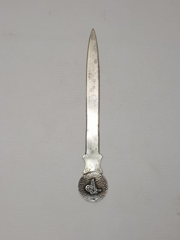 TUĞRALI GÜMÜŞ ZARF AÇACAĞI 