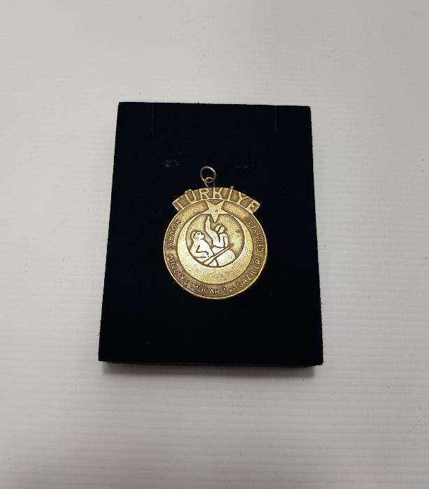 TÜRKİYE KUVAYİ MİLİYE MÜCAHİT VE GAZİLERİ CEMİYETİ MADALYASI 