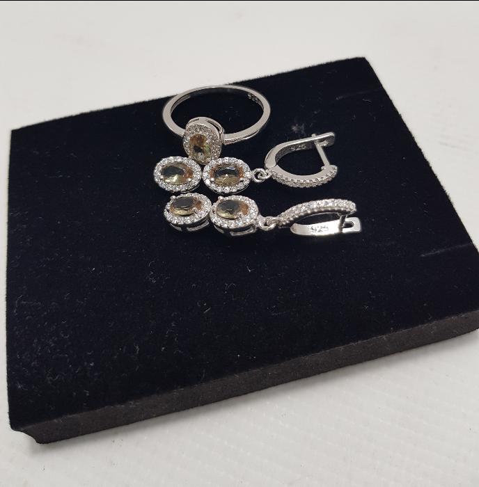 ZULTANİT TAŞLI GÜMÜŞ TAKI SETİ 