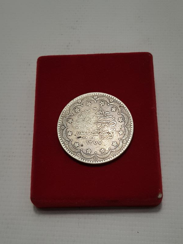 SULTAN ABDÜLAZİZ DÖNEMİ 1277/14 GÜMÜŞ 20 KURUŞ MECİDİYE PARA