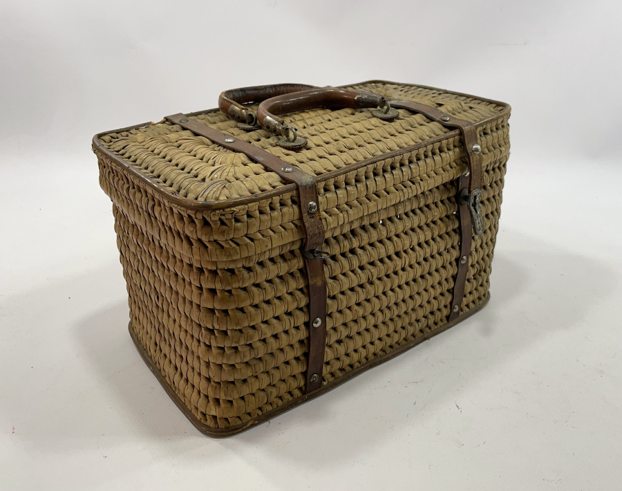 ANTİKA EL YAPIMI PİKNİK SEPETİ