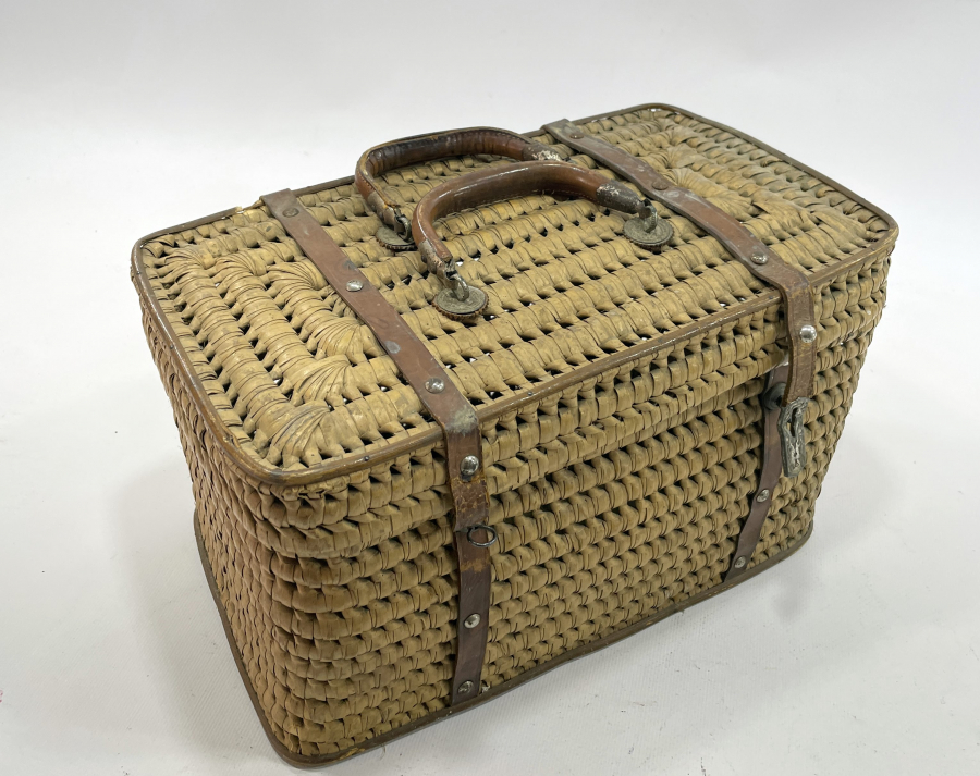 ANTİKA EL YAPIMI PİKNİK SEPETİ