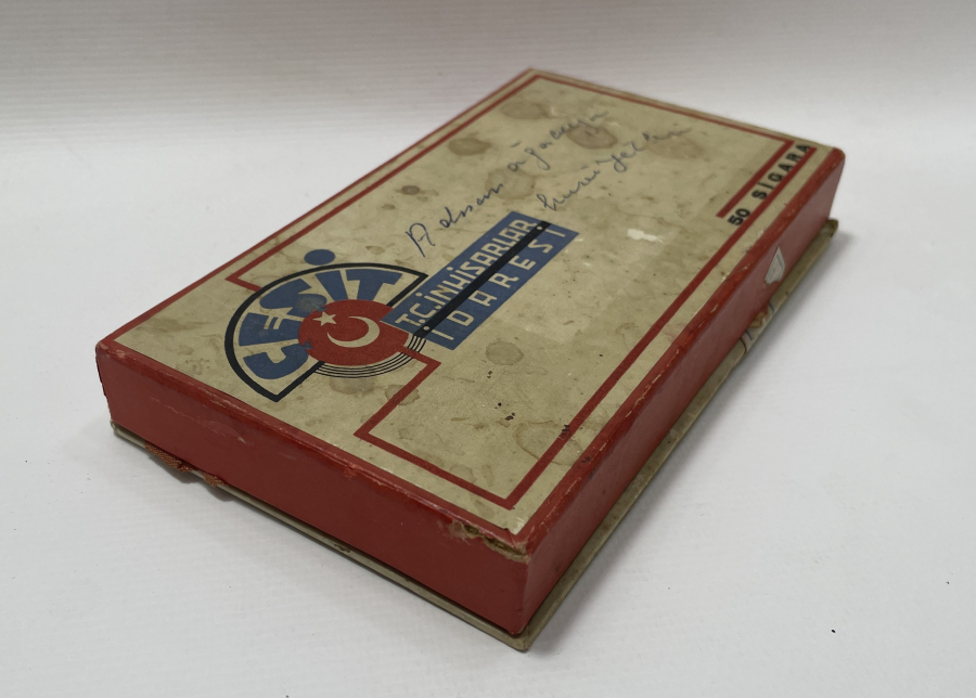 CUMHURİYET BAŞLARI SİGARA KUTUSU