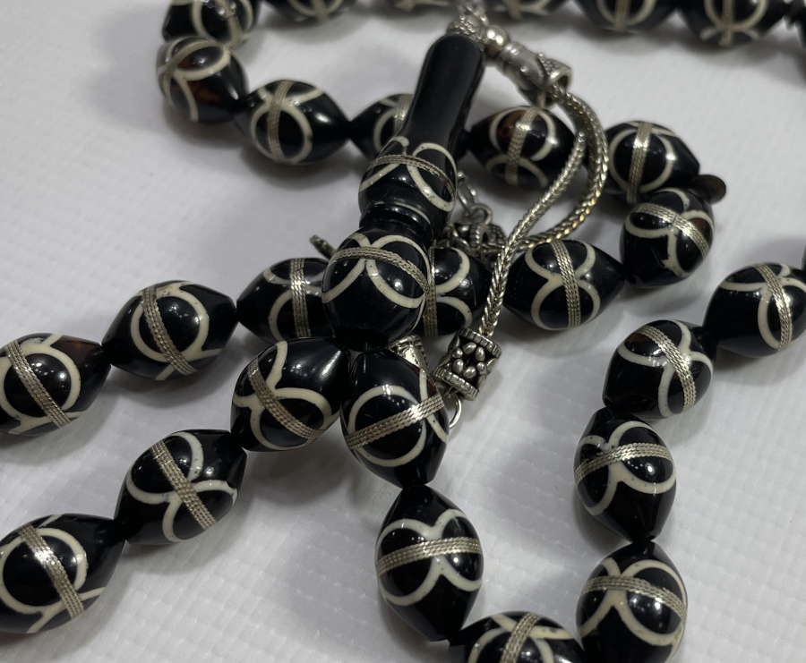 NARÇIL ÜZERİ GÜMÜŞ VE FİLDİŞİ İŞLEMELİ TESBİH