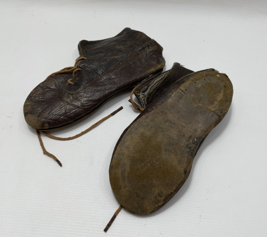 OSMANLI DÖNEMİ DERİDEN MAMUL ÇOCUK AYAKKABISI