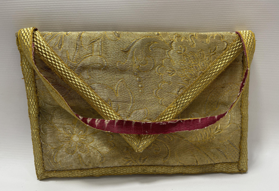 OSMANLI DÖNEMİ TAMAMI GÜMÜŞ SIRMA İŞÇİLİKLİ KUR'AN-I KERİM KABI