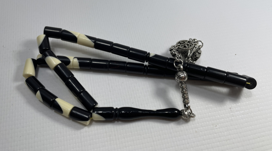 BİLARDO TOPUNDAN MAMUL 2 RENKLİ TESBİH