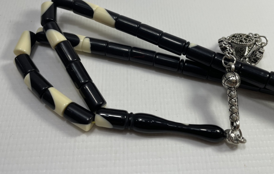 BİLARDO TOPUNDAN MAMUL 2 RENKLİ TESBİH