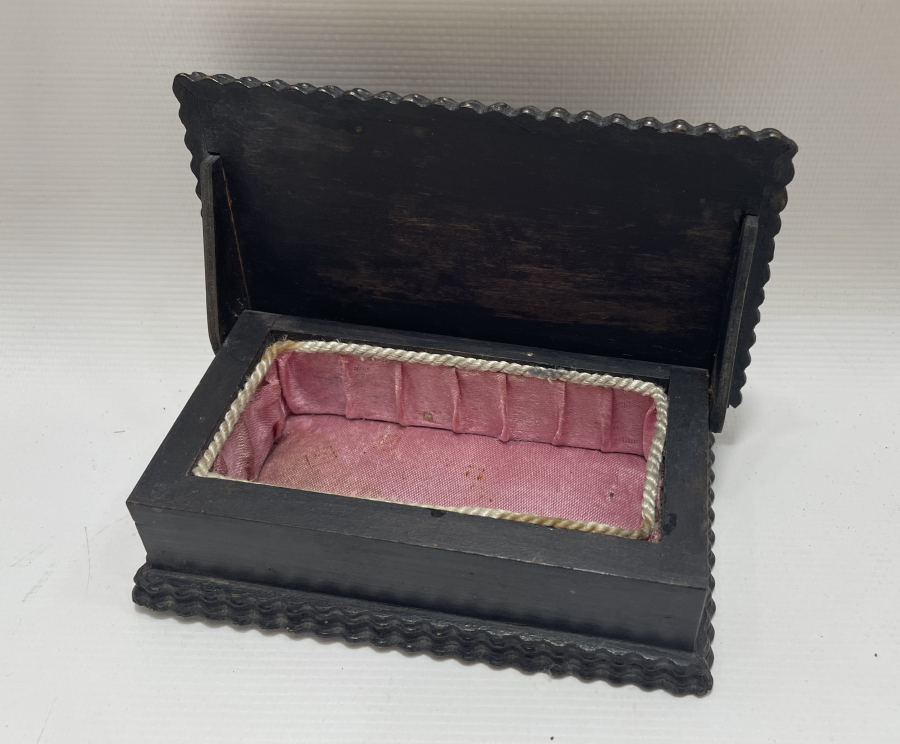 OSMANLI DÖNEMİ GÜMÜŞ APLİKLİ KUTU