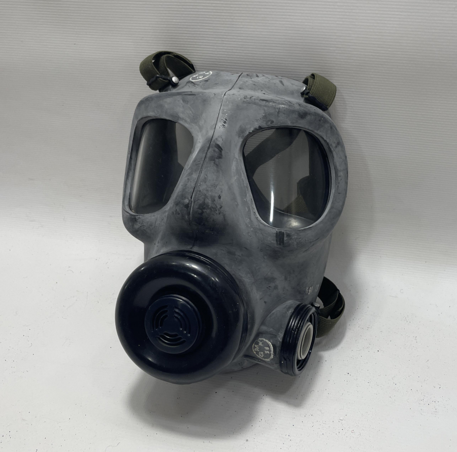 ANTİKA GAZ MASKESİ