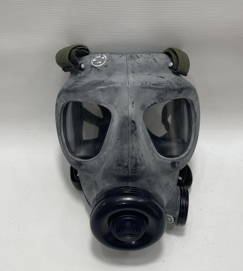 ANTİKA GAZ MASKESİ