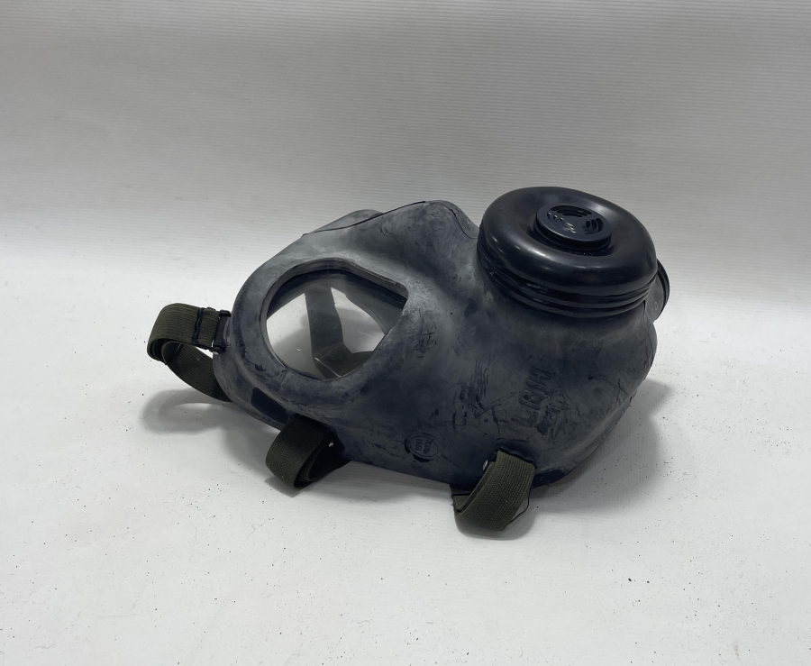 ANTİKA GAZ MASKESİ