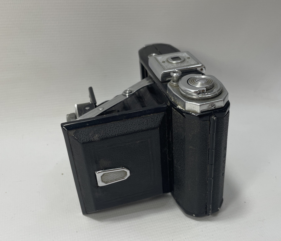 ANTİKA KÖRÜKLÜ FOTOĞRAF MAKİNASI