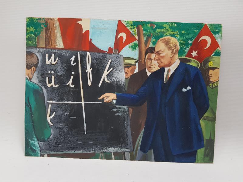 ATATÜRK HARF İNKILABINDA YENİ HARFLERİ TANITIRKEN RESİM 