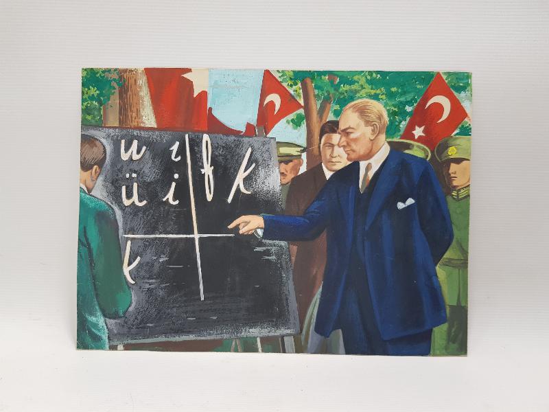 ATATÜRK HARF İNKILABINDA YENİ HARFLERİ TANITIRKEN RESİM 