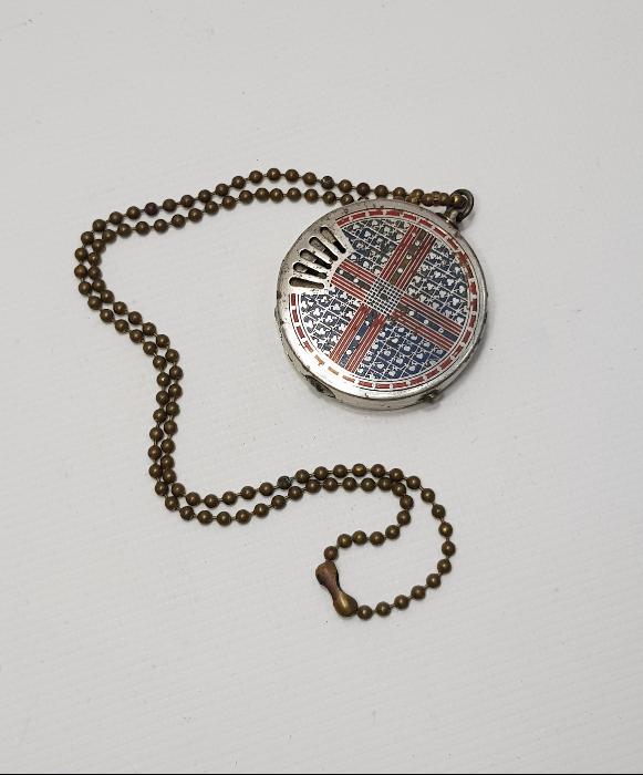 FARKLI FORMDA ANTİKA ÇAKMAK 