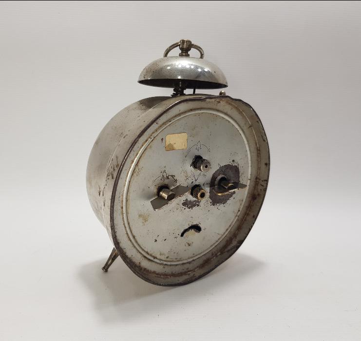 JUNGHANS MASA SAATİ 