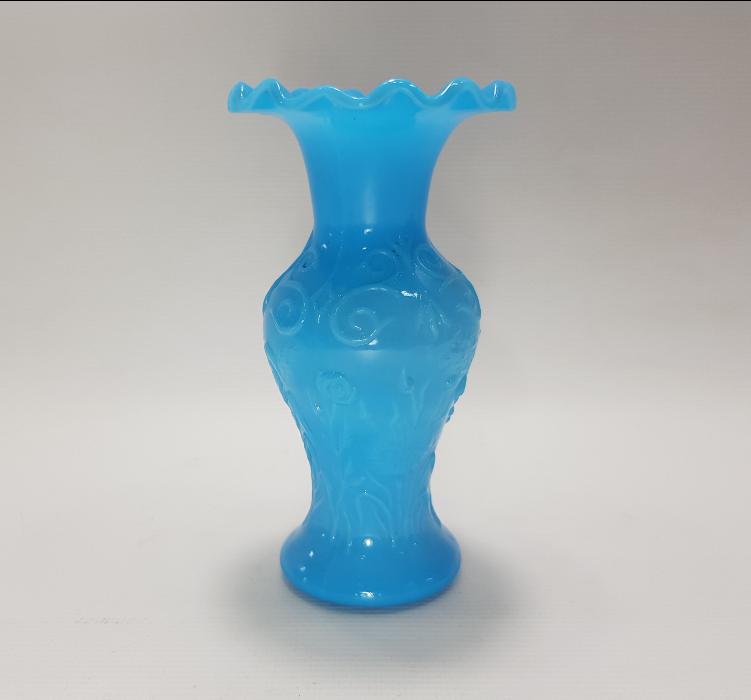 OSMANLI DÖNEMİ MAVİ RENKLİ KOPARMA OPAL VAZO 