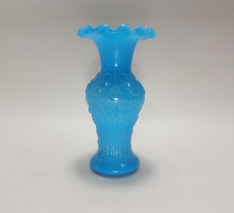 OSMANLI DÖNEMİ MAVİ RENKLİ KOPARMA OPAL VAZO 