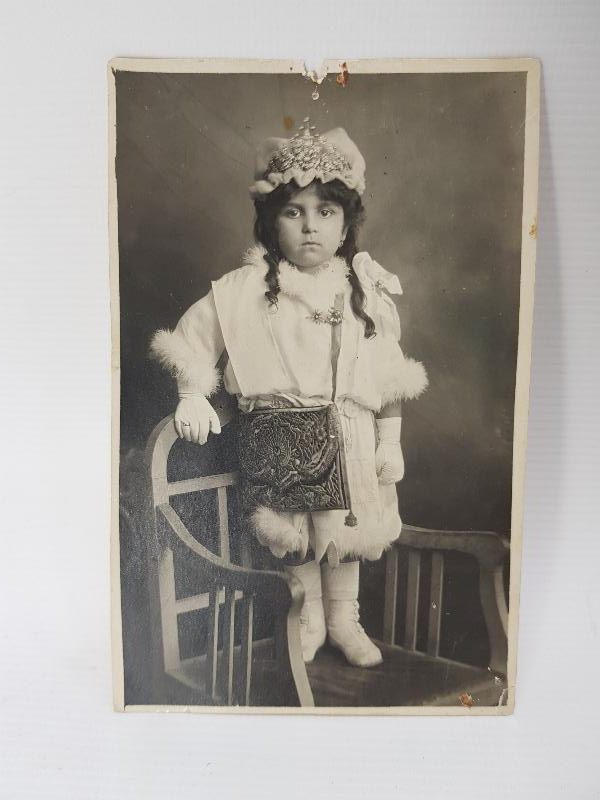 OSMANLI DÖNEMİ VARLIKLI AİLE ÇOCUĞU FOTOĞRAFI