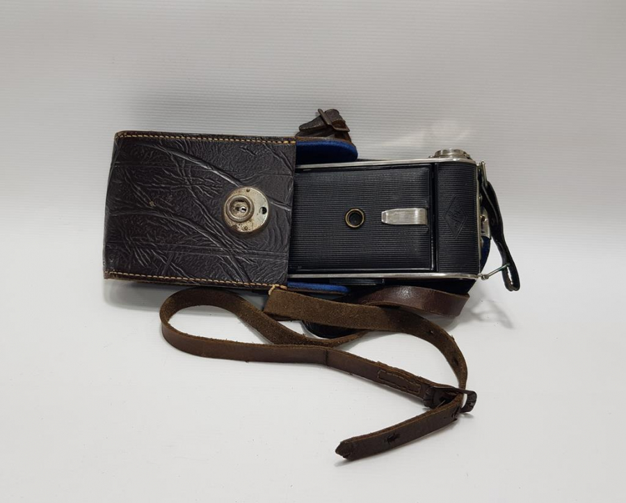 AGFA MARKA ANTİKA KÖRÜKLÜ FOTOĞRAF MAKİNESİ