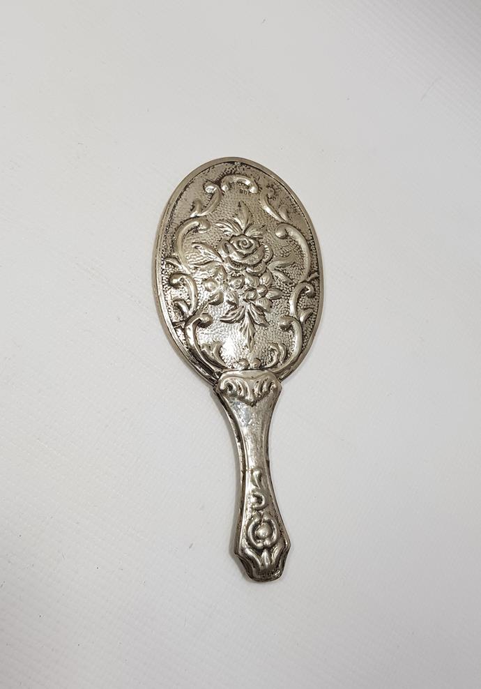 ANTİKA GÜMÜŞ EL AYNASI