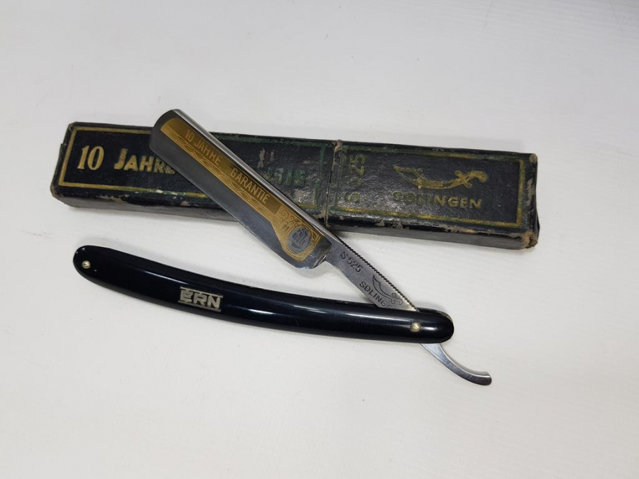 KUTUSUNDA ÇİL KONDÜSYONDA ALTIN ÇAKMA SOLİNGEN USTURA