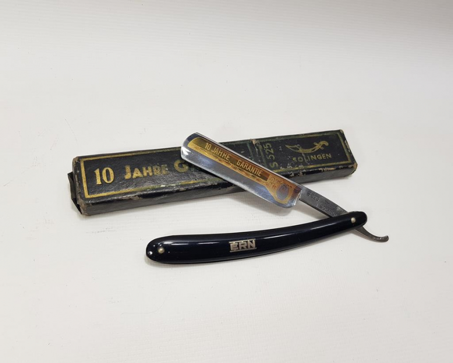 KUTUSUNDA ÇİL KONDÜSYONDA ALTIN ÇAKMA SOLİNGEN USTURA