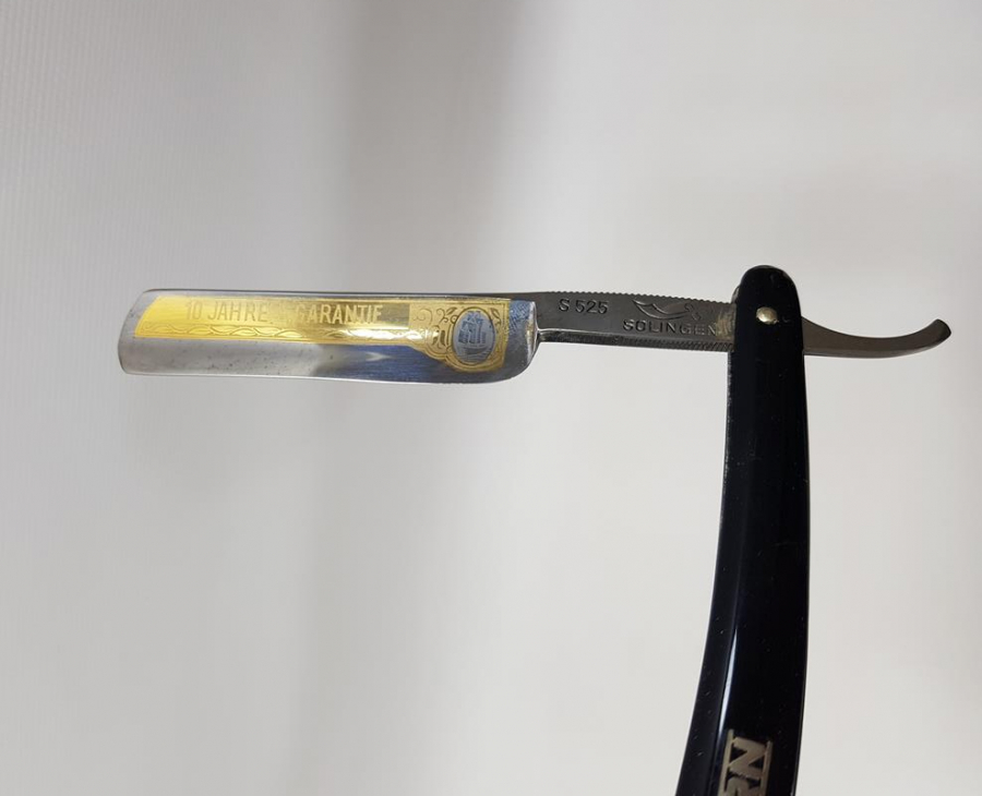 KUTUSUNDA ÇİL KONDÜSYONDA ALTIN ÇAKMA SOLİNGEN USTURA