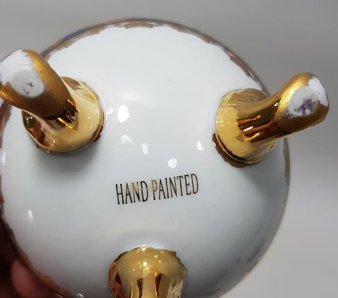 YUMURTA FORMLU PORSELEN MÜCEVHER KUTUSU