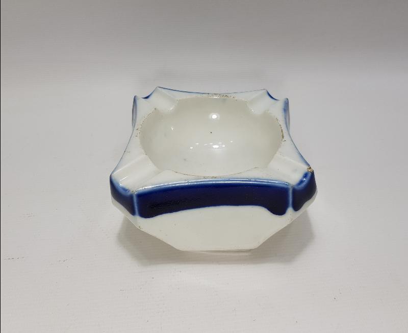 19. YÜZYIL NAPOLYON RESİMLİ PORSELEN KÜL TABLASI 