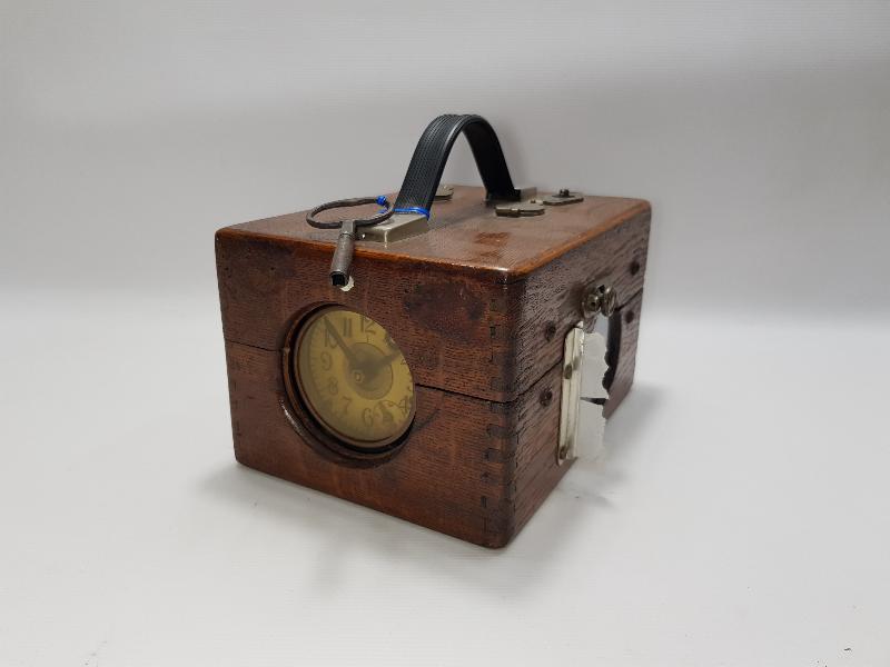 ANTİKA GÜVERCİN YARIŞ SAATİ