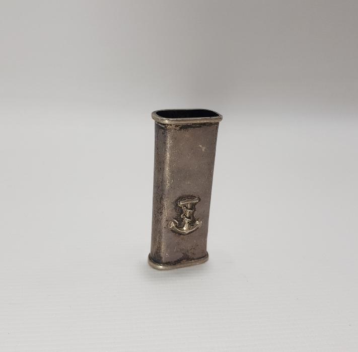 DENİZ ÇAPASI APLİKELİ GÜMÜŞ ÇAKMAK KILIFI 