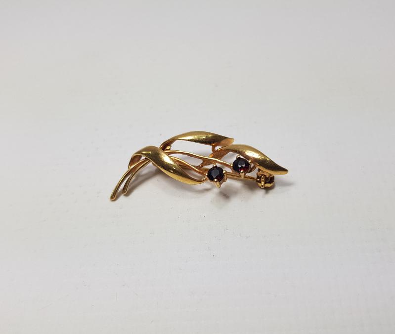 GARNET TAŞLI ALTIN KAPLAMA BROŞ 