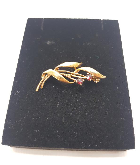 GARNET TAŞLI ALTIN KAPLAMA BROŞ 