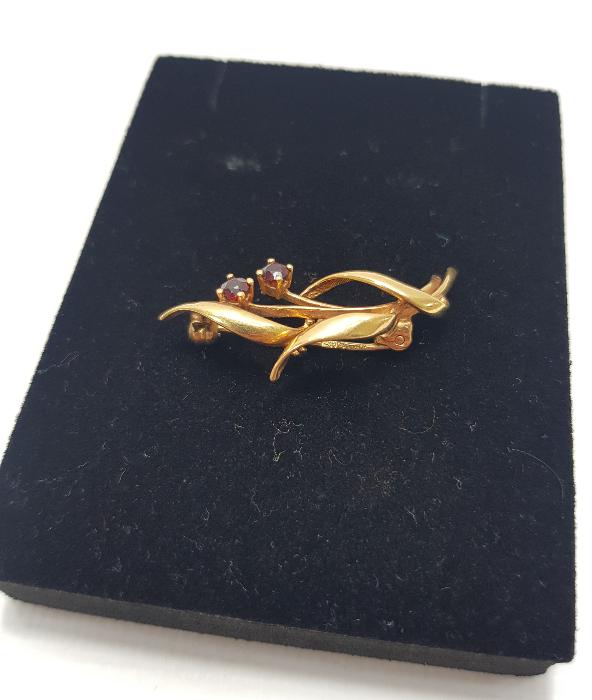 GARNET TAŞLI ALTIN KAPLAMA BROŞ 