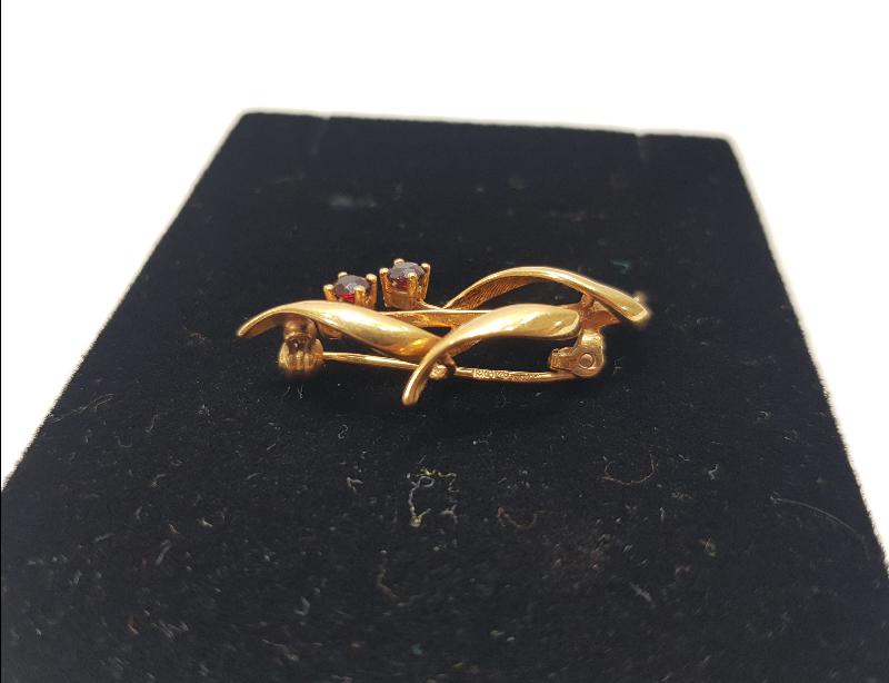 GARNET TAŞLI ALTIN KAPLAMA BROŞ 